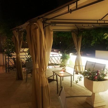 Garden House - Luxury Guest House - Overnight Stay Only Rom Exteriör bild