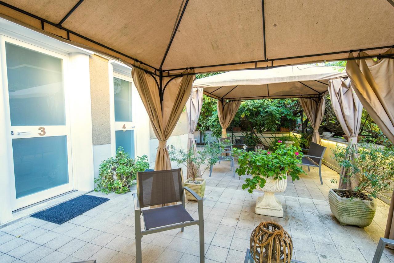 Garden House - Luxury Guest House - Overnight Stay Only Rom Exteriör bild