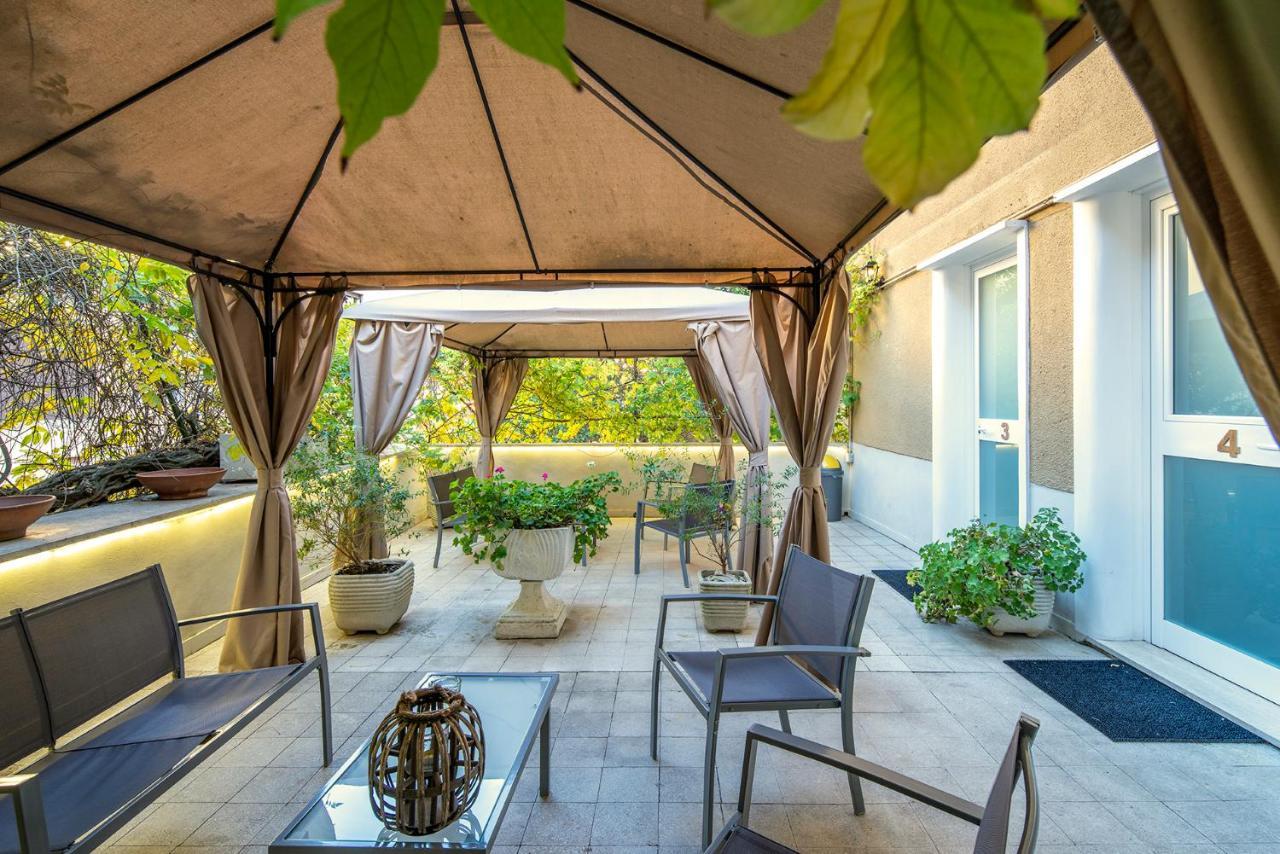 Garden House - Luxury Guest House - Overnight Stay Only Rom Exteriör bild
