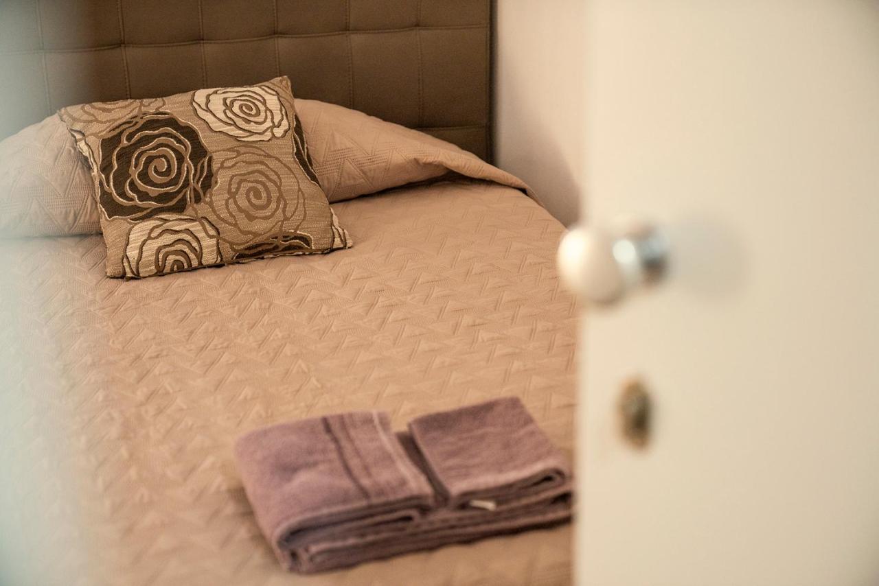 Garden House - Luxury Guest House - Overnight Stay Only Rom Exteriör bild