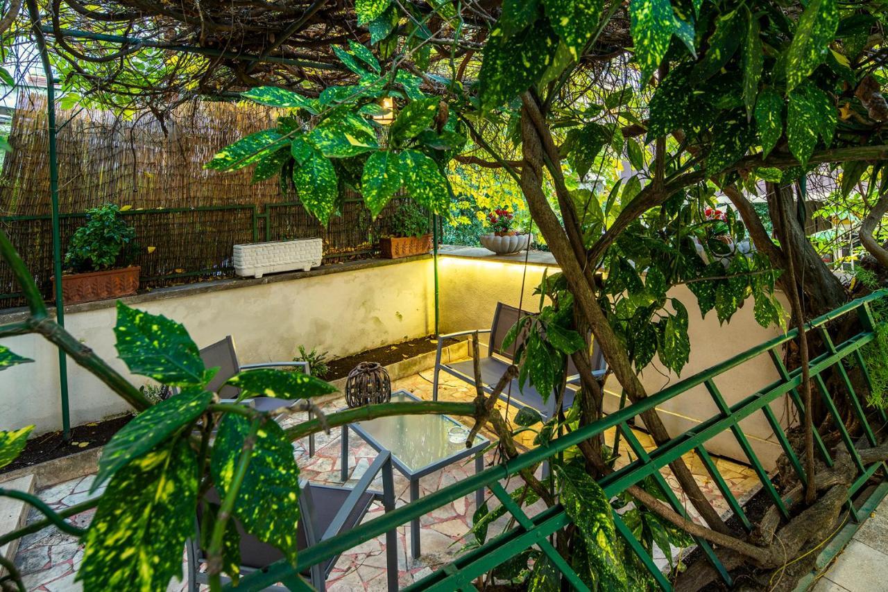 Garden House - Luxury Guest House - Overnight Stay Only Rom Exteriör bild